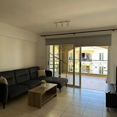 2 Bedroom Penthouse With Swimming Pool * Κίτι