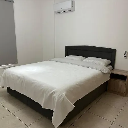 2 Bedroom Penthouse With Swimming Pool Apartamento *